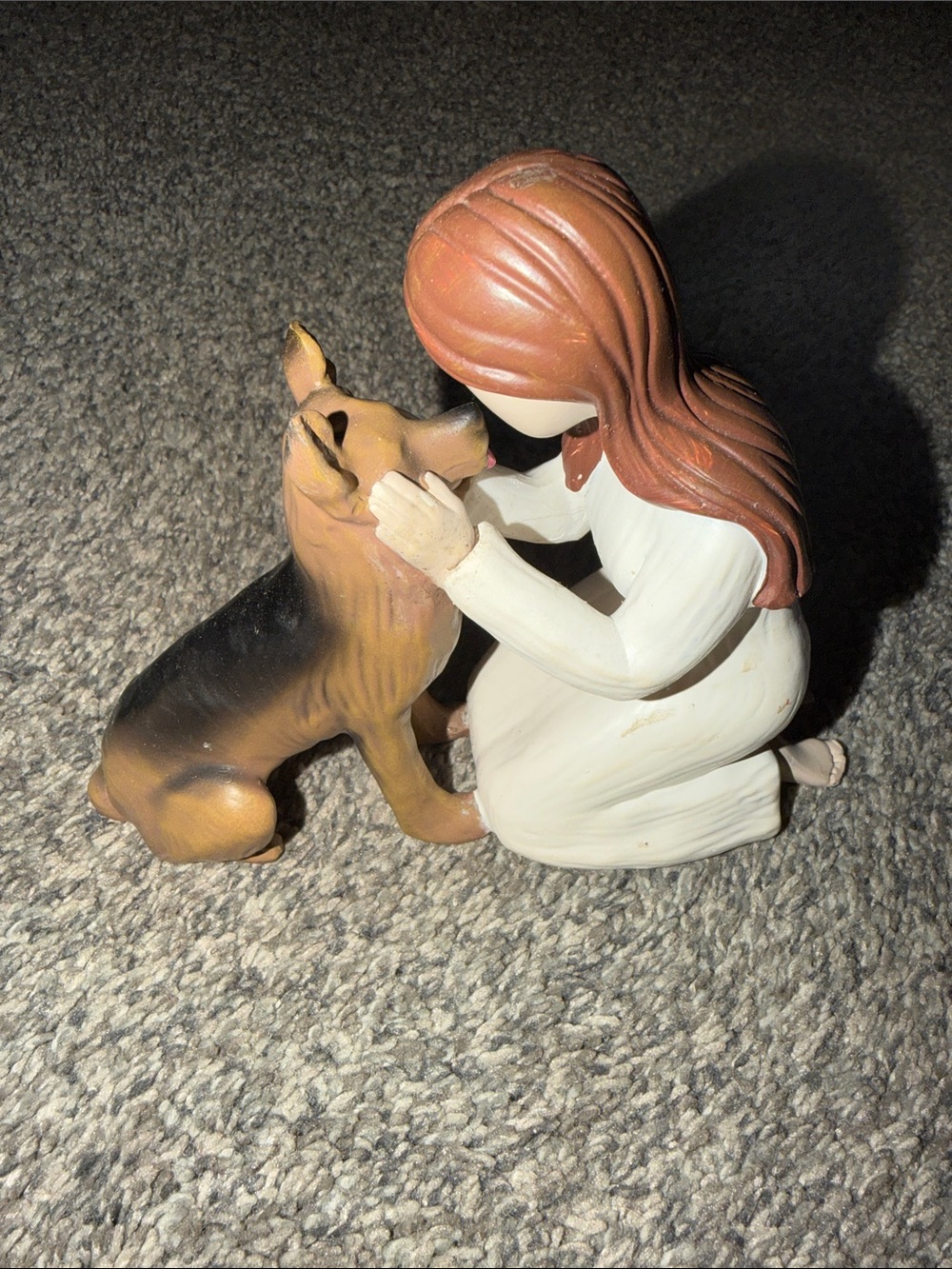 Storieme German Shepherd and girl Figurine - Picture 2 of 6